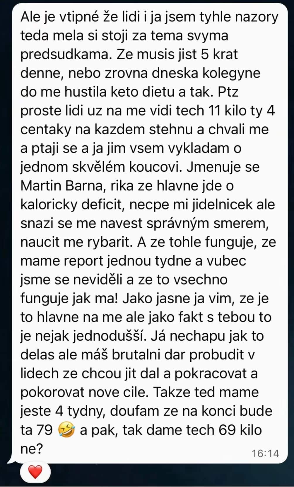 Reference klientky – kouč necpe jídelníčky, učí jíst samostatně, report jednou týdně, a funguje to.